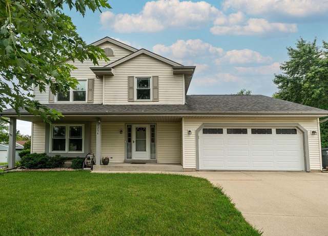Property at 7258 S Countryside Ct, Franklin, WI 53132, 3 beds, 2.5 baths