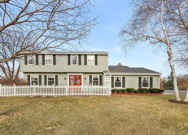 Property at 20815 Brook Park Ct, Brookfield, WI 53045, 4 beds, 2.5 baths