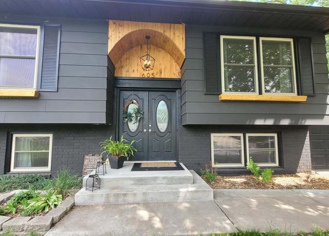 Property at 605 Hidde Dr, Watertown, WI 53098, 4 beds, 2 baths