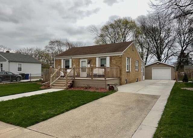 Property at 303 Belmont Ave, Racine, WI 53405, 3 beds, 1.5 baths