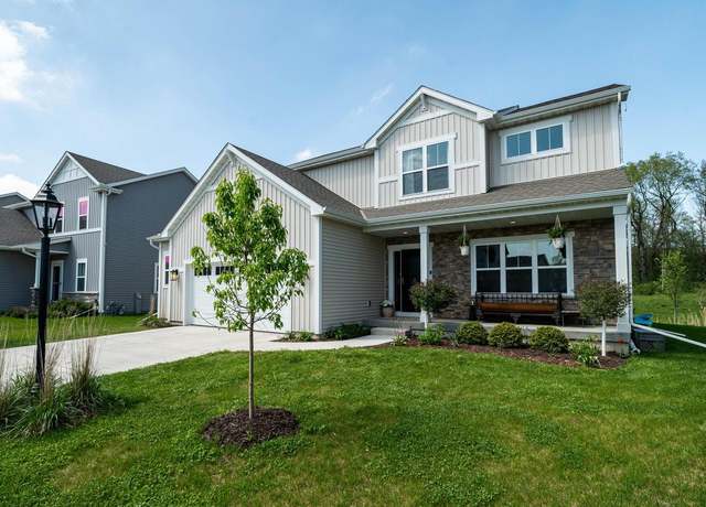 Property at 540 Wild Oak Rd, Hartland, WI 53029, 4 beds, 2.5 baths