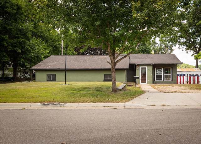 Property at 1619 Hayes St, La Crosse, WI 54603, 3 beds, 1 bath