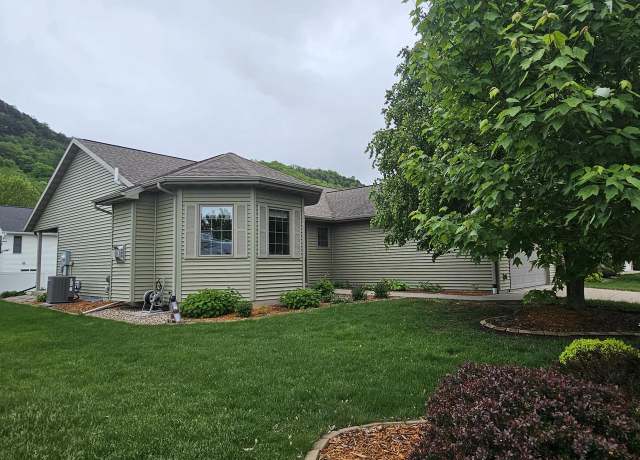 Property at 4325 Verchota St, La Crosse, WI 54601, 4 beds, 3 baths