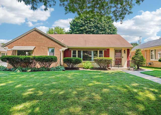 Property at 3250 N 96th St, Milwaukee, WI 53222, 3 beds, 2 baths