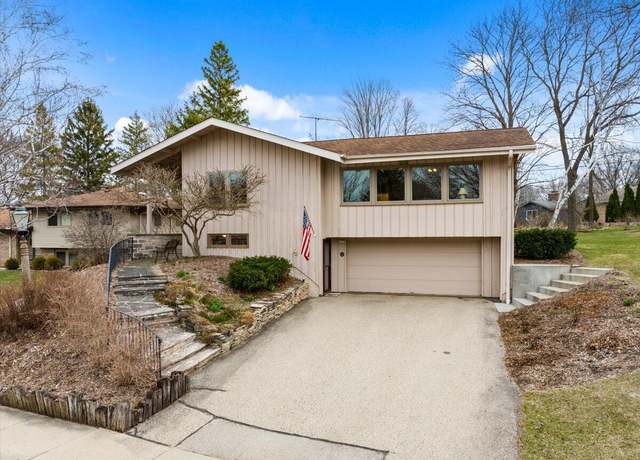 Property at 1333 Sylvan Way, West Bend, WI 53095, 4 beds, 3 baths