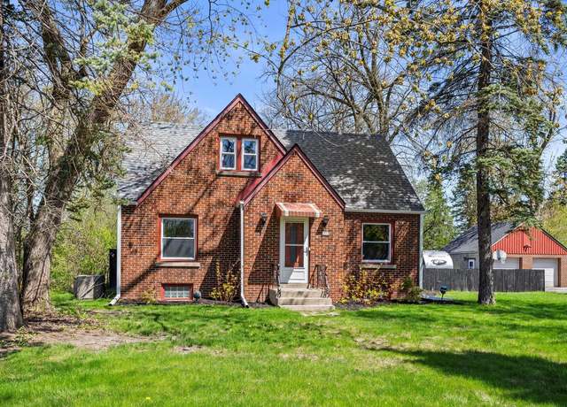 Property at 6510 W Cold Spring Rd, Greenfield, WI 53220, 3 beds, 2.5 baths