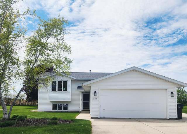 Property at 326 N 15th St, Oostburg, WI 53070, 4 beds, 2 baths