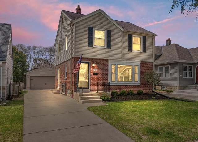 Property at 2535 N 71st St, Wauwatosa, WI 53213, 3 beds, 1.5 baths