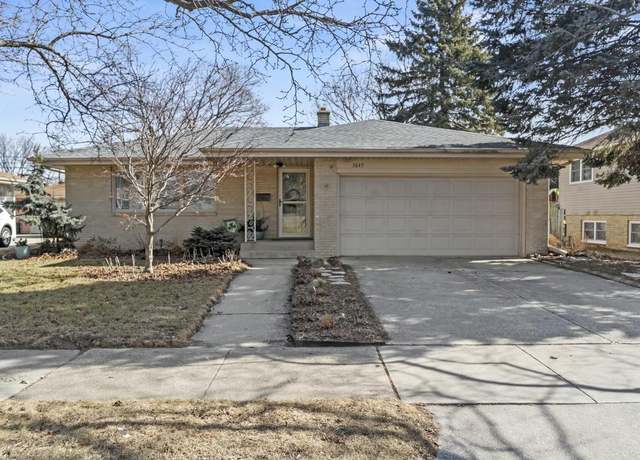 Property at 3645 Saint Clair St, Racine, WI 53402, 3 beds, 2.5 baths