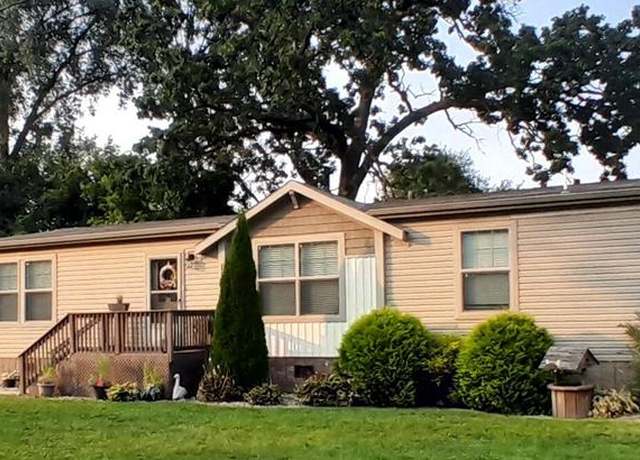 Property at N1152 Spruce Rd, Genoa City, WI 53128, 3 beds, 2 baths