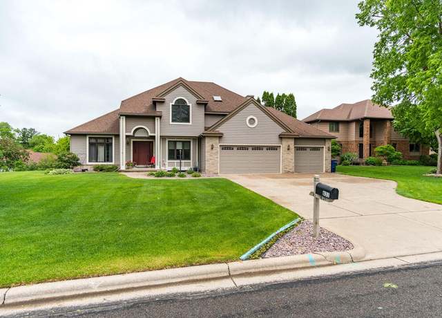 Property at 631 L Hauser Rd, Onalaska, WI 54650, 5 beds, 3.5 baths