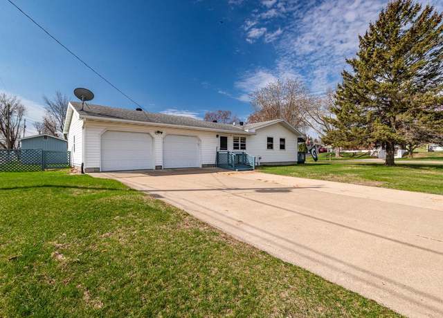 Property at 2526 1st Avenue West Ave, La Crosse, WI 54603, 3 beds, 1 bath