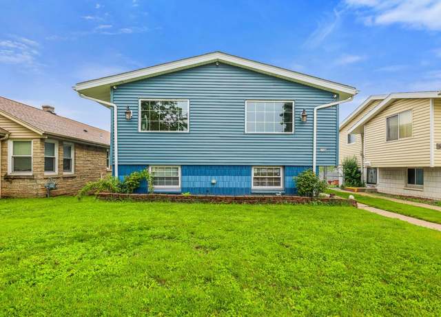 Property at 5709 N 73rd St, Milwaukee, WI 53218, 4 beds, 2 baths