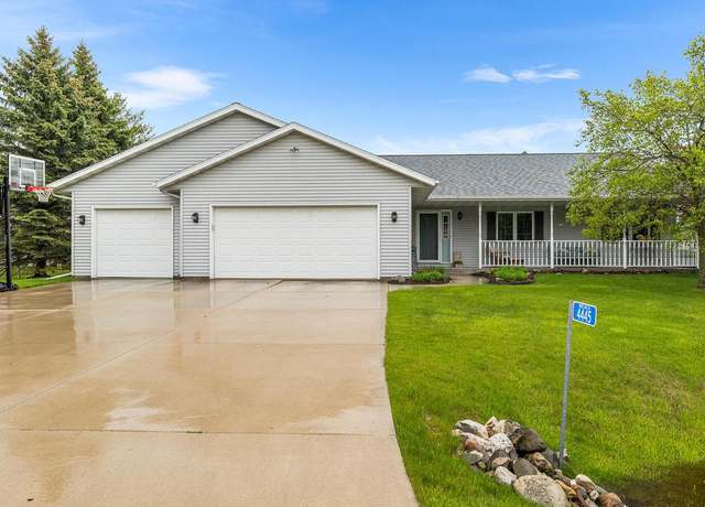 Property at 4445 White Oak Ln, Sheboygan, WI 53083, 3 beds, 2 baths