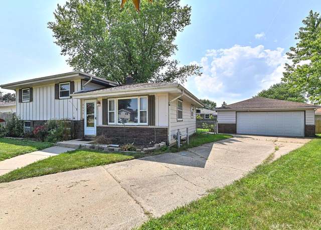 Property at 8048 Russell Ct, Mount Pleasant, WI 53406, 3 beds, 1.5 baths