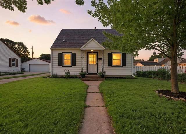 Property at 231 Coolidge Ave, Waukesha, WI 53186, 3 beds, 1 bath