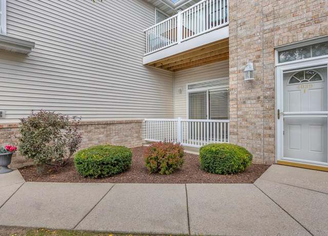 Property at 4039 Hazelnut Ct, Sheboygan, WI 53081, 2 beds, 2 baths