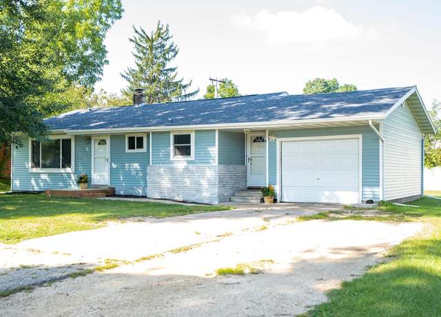 Property at 716 Dutton St, Onalaska, WI 54650, 3 beds, 1.5 baths