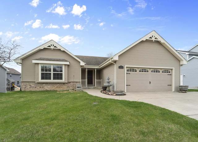Property at 217 Acadia Ave, Hartford, WI 53027, 3 beds, 2 baths