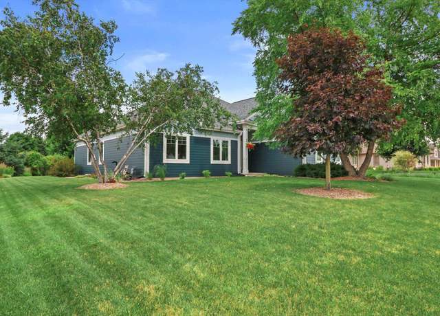 Property at 542 S Buth Rd, Dousman, WI 53118, 3 beds, 3 baths