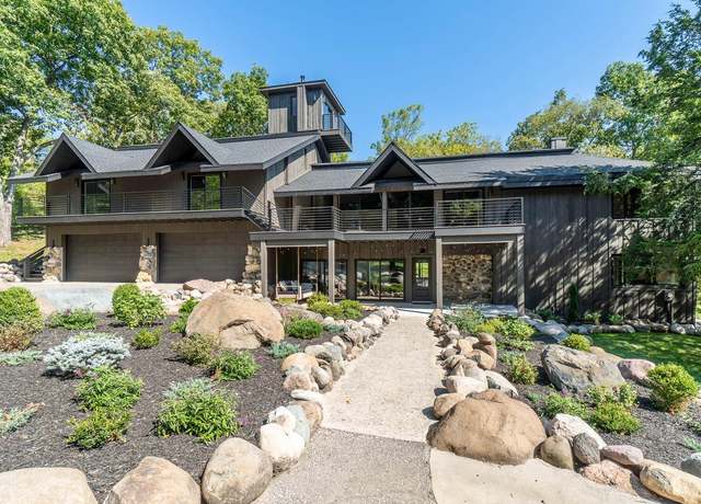 Property at W2530 Krueger Rd, Lake Geneva, WI 53147, 5 beds, 4.5 baths