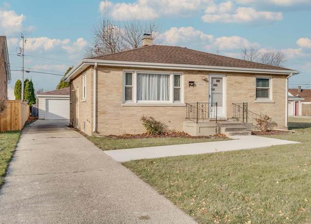 Property at 3540 Sheridan Rd, Kenosha, WI 53140, 2 beds, 1 bath