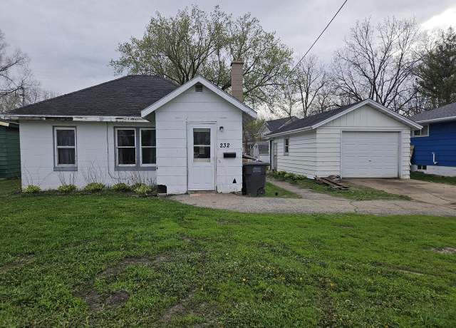 Property at 232 W Riverview Dr, Jefferson, WI 53549, 2 beds, 1 bath