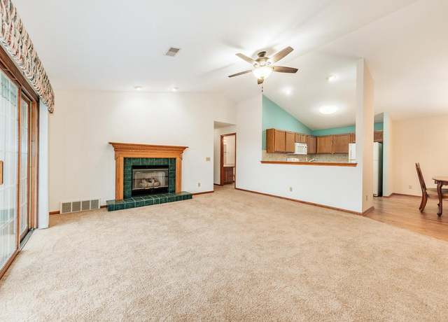 Property at 1787 White Pine Ct Unit C, Grafton, WI 53024, 2 beds, 2 baths