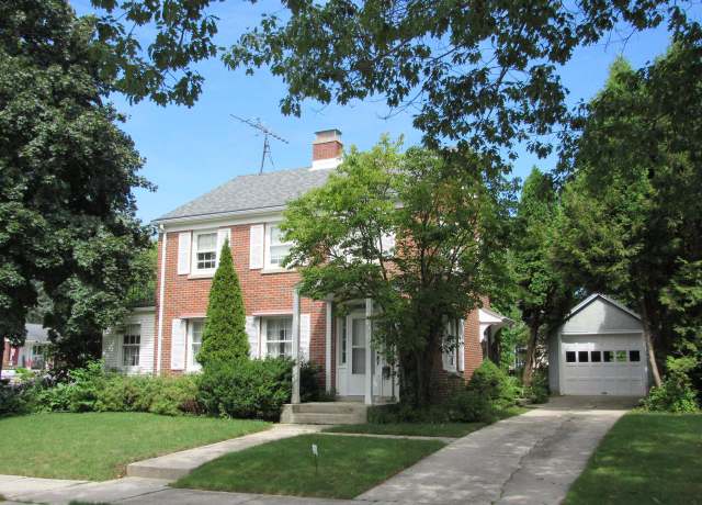 Property at 538 Pine Tree Rd, Kohler, WI 53044, 3 beds, 1.5 baths