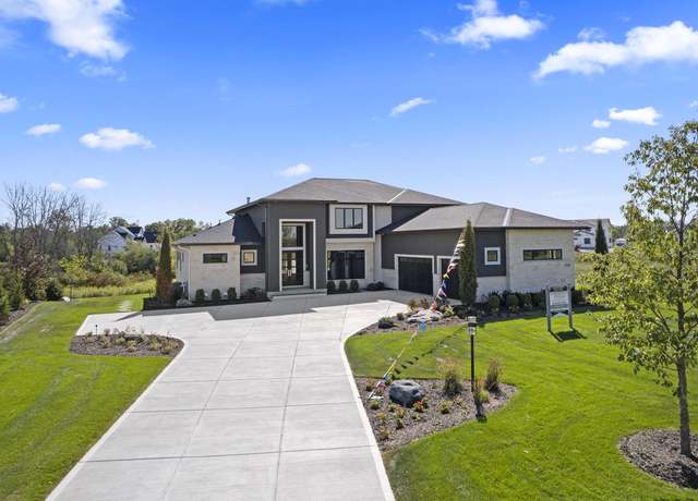 Property at 4770 Westridge Dr, Brookfield, WI 53045, 6 beds, 6.5 baths