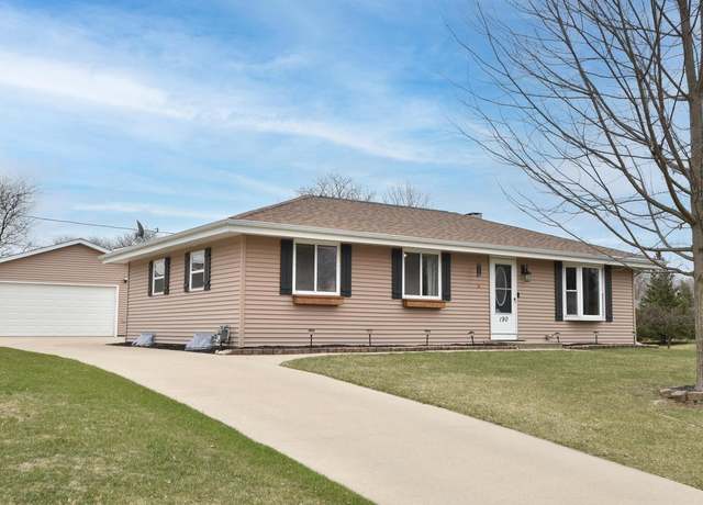 Property at 190 S Regis Rd, Saukville, WI 53080, 3 beds, 2 baths