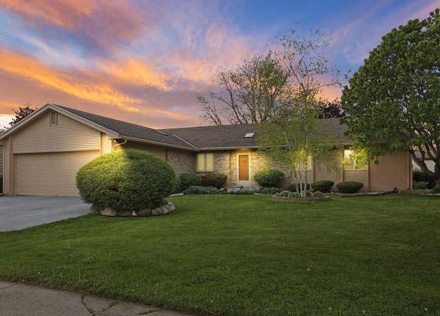 Property at 8124 W Imperial Dr, Franklin, WI 53132, 3 beds, 2 baths