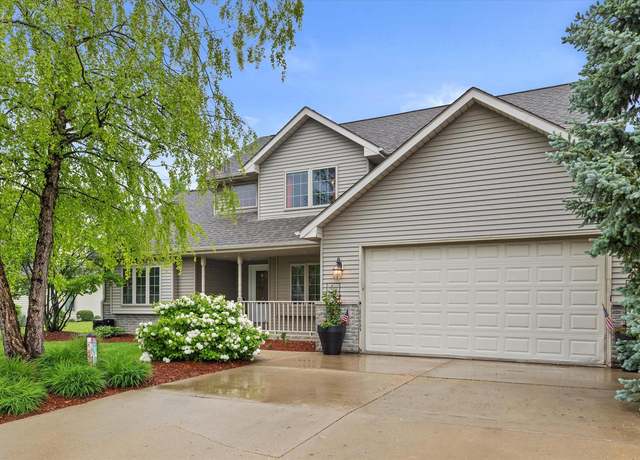 Property at 2208 11th St, Kenosha, WI 53140, 3 beds, 3.5 baths