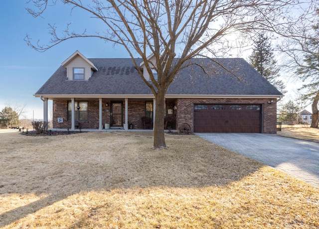 Property at 2101 S 18th Ave, West Bend, WI 53095, 3 beds, 1.5 baths