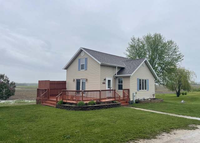 Property at 6831 Marken Rd, Valders, WI 54245, 3 beds, 1 bath