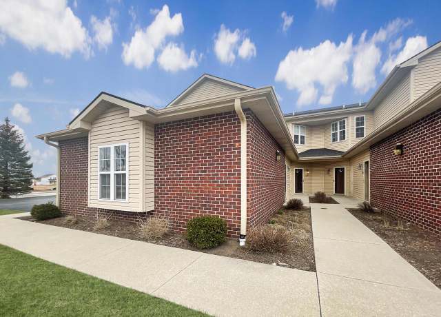 Property at 1039 Covington Dr, Sheboygan Falls, WI 53085, 2 beds, 3 baths