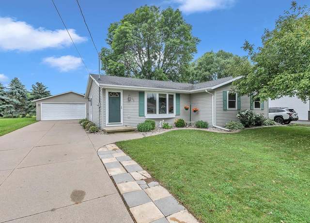 Property at 945 Marquette St, Menasha, WI 54952, 3 beds, 2 baths