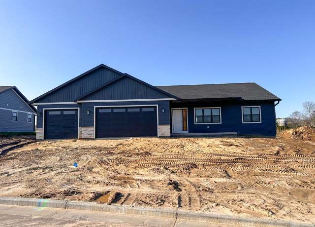 Property at 123 Weston Rd, Holmen, WI 54636, 4 beds, 3 baths