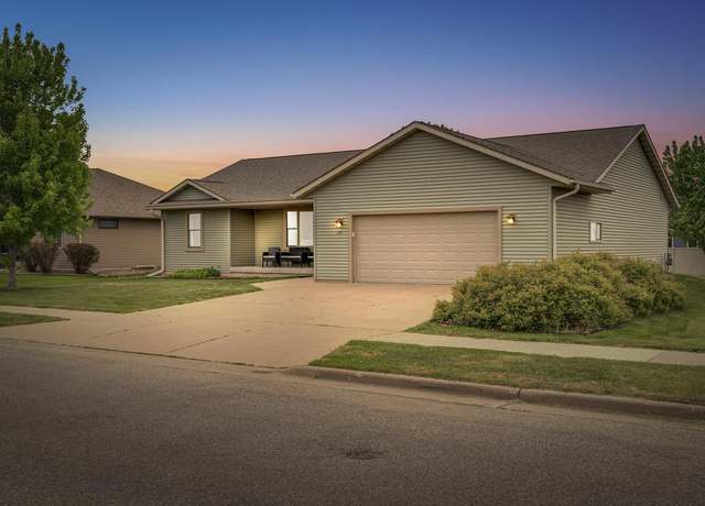 Property at 1114 Newport Ln, Holmen, WI 54636, 3 beds, 2 baths