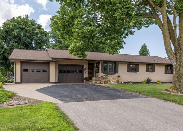Property at 1554 Young Drive West Dr, Onalaska, WI 54650, 2 beds, 2 baths