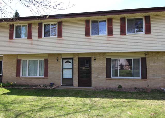 Property at W164N11534 Castle Ct #7, Germantown, WI 53022, 3 beds, 1.5 baths