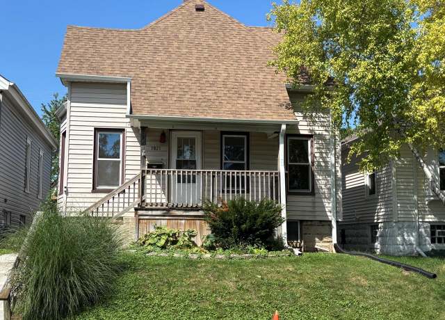 Property at 1921 S 75th St, West Allis, WI 53219, 3 beds, 1.5 baths