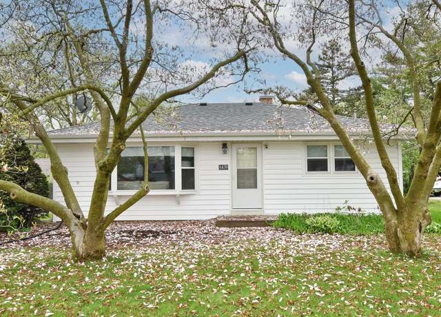 Property at 6439 N 40th St, Milwaukee, WI 53209, 2 beds, 1 bath