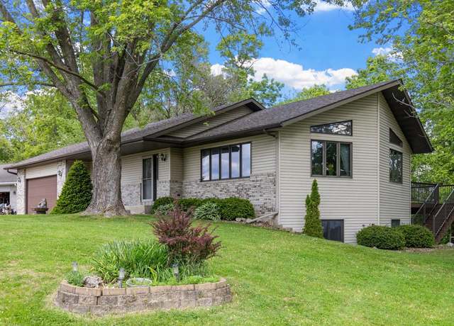 Property at W4710 Lazy Acres Rd, La Crosse, WI 54601, 3 beds, 2 baths