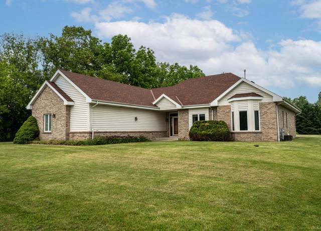 Property at S73W14390 Woods Rd, Muskego, WI 53150, 3 beds, 2 baths