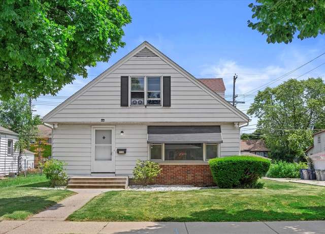 Property at 3520 N 77th St, Milwaukee, WI 53222, 4 beds, 1.5 baths