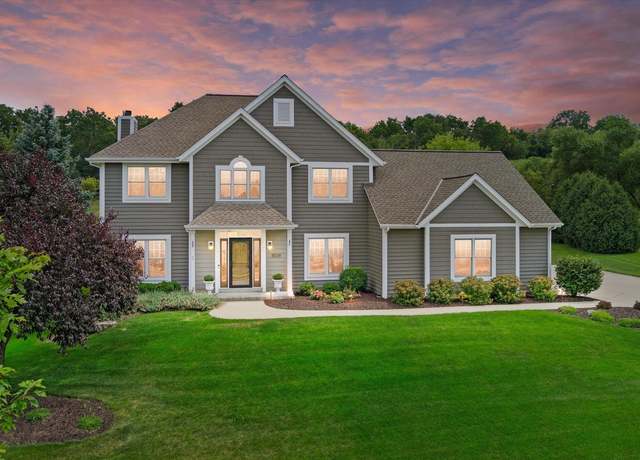 Property at 2109 Tallgrass Cir, Waukesha, WI 53188, 4 beds, 3.5 baths