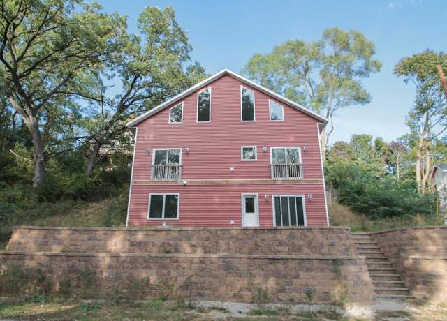 Property at W5568 Meadowlark Dr, Elkhorn, WI 53121, 2 beds, 1 bath