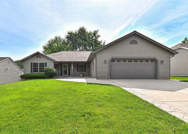 Property at 4232 S 95th St, Milwaukee, WI 53228, 3 beds, 2 baths
