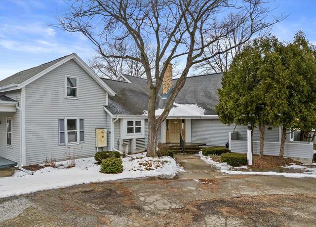 Property at 1530 Utah St, Watertown, WI 53094, 4 beds, 1 bath